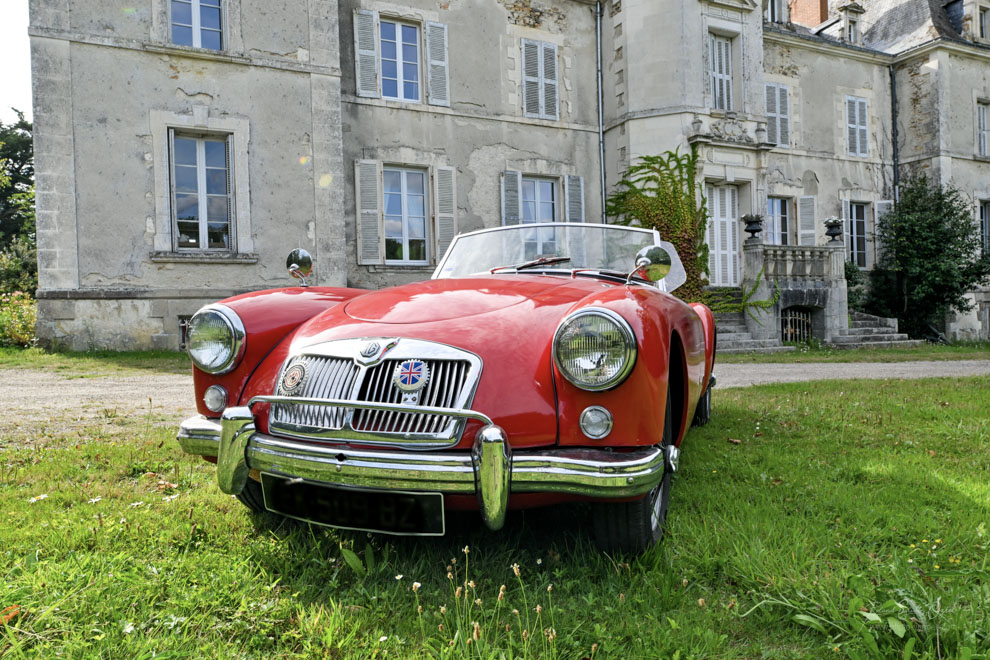 Louez une voiture ancienne pour les photos de votre mariage